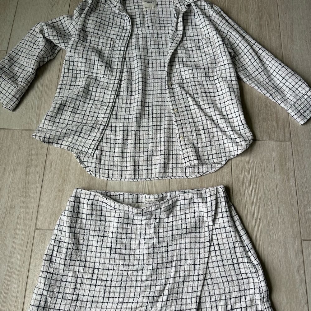 Abercrombie tweed boyfriend flannel and skort set
